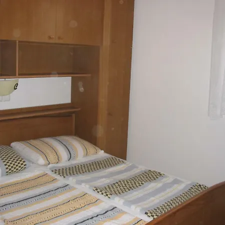 Apartmani Manuela Lopar Camera foto