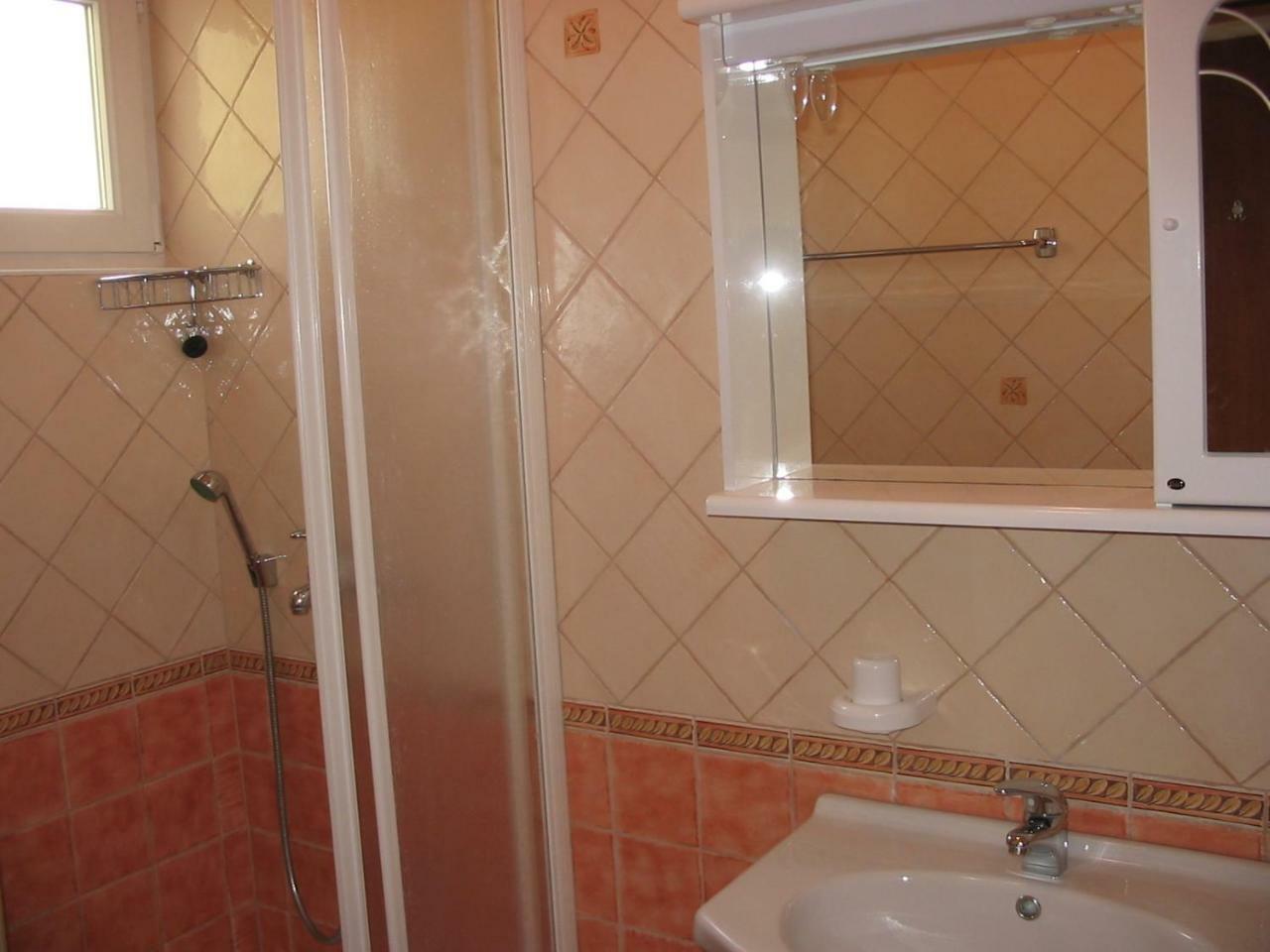 Manuela Apartment Lopar